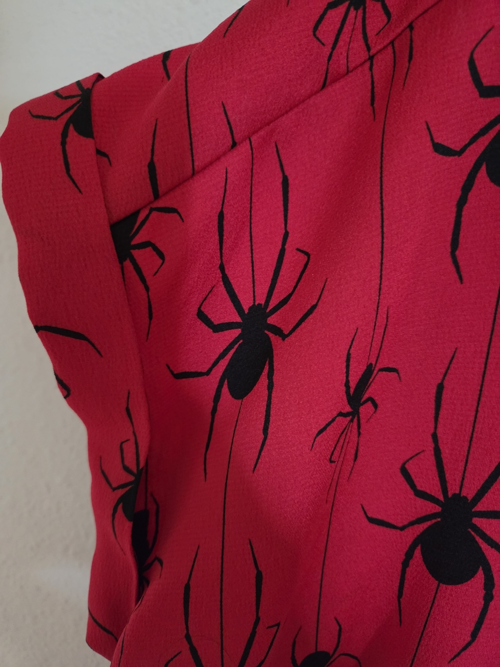 Express RED  Spider Print Blouse - Picture 3 of 3